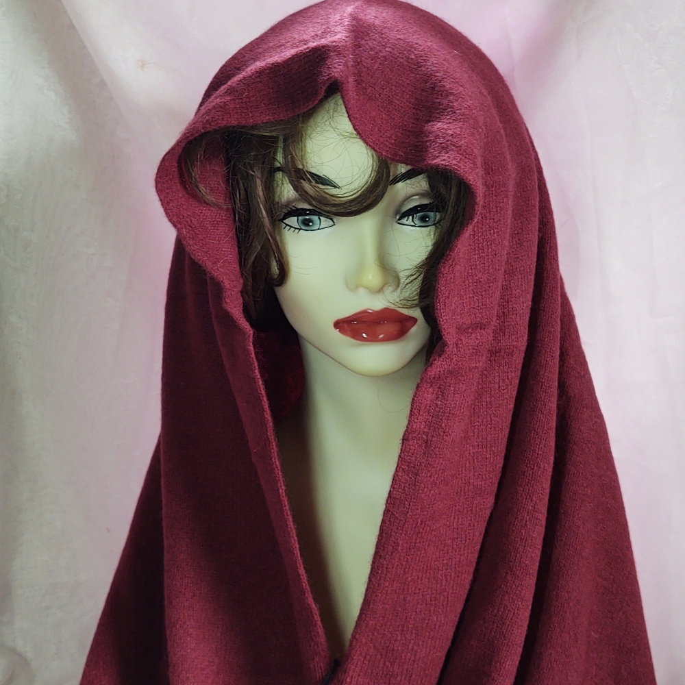 Elegant Cashmere Burgundy Hooded Scarf